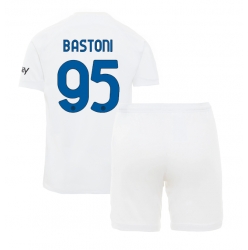 Inter Milan Alessandro Bastoni #95 Auswärtstrikot Kinder 2023-24 Kurzarm (+ kurze hosen)